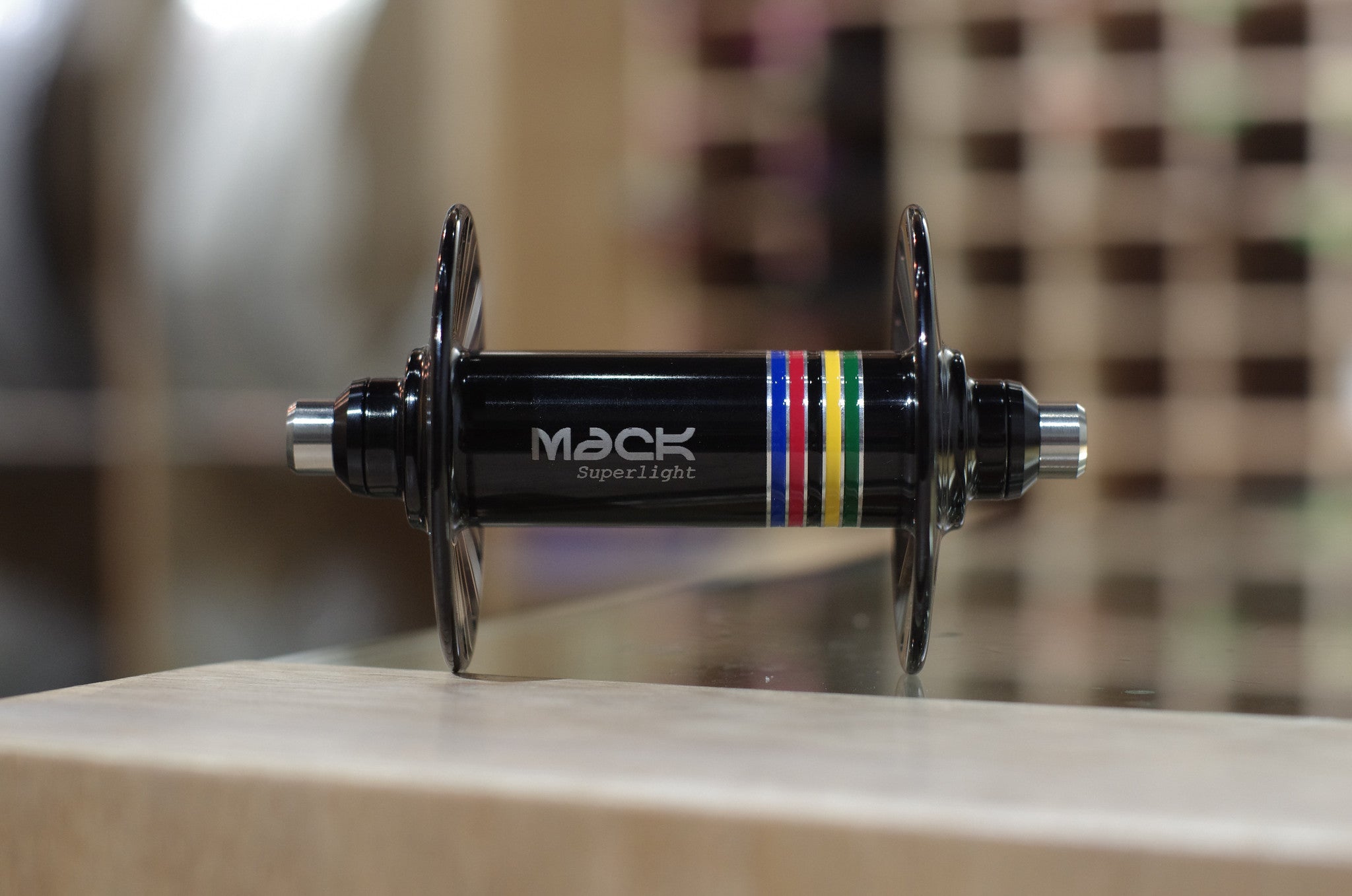 Mack superlight cheap track hubs